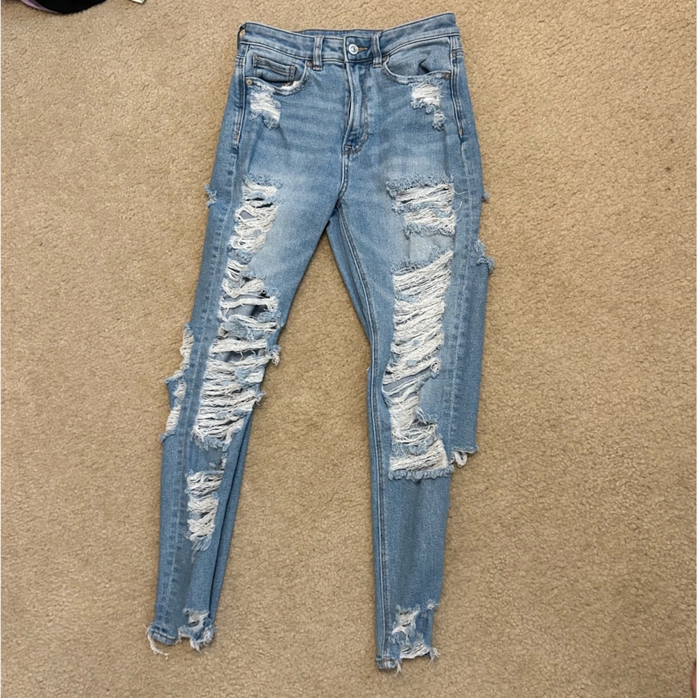 American Eagle Distressed Jeans